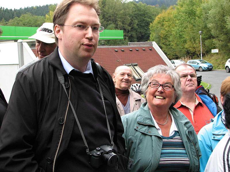 Ze slavnostního otevření Česko-německé naučné stezky Lísková/Haselbach a procházky po ní.