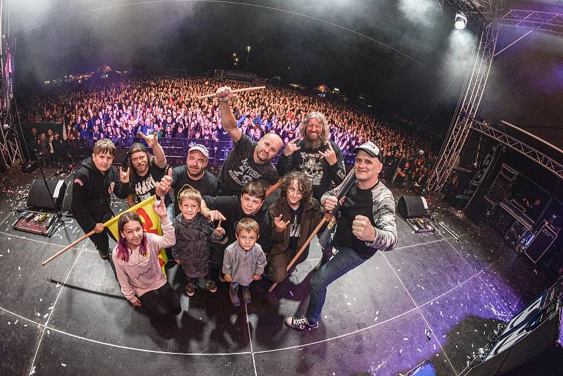 O uplynulém víkendu se v Holýšově konal rockový festival Pekelný poloostrov. Šlo o letošní dosud největší hudební akci v Plzeňském kraji.