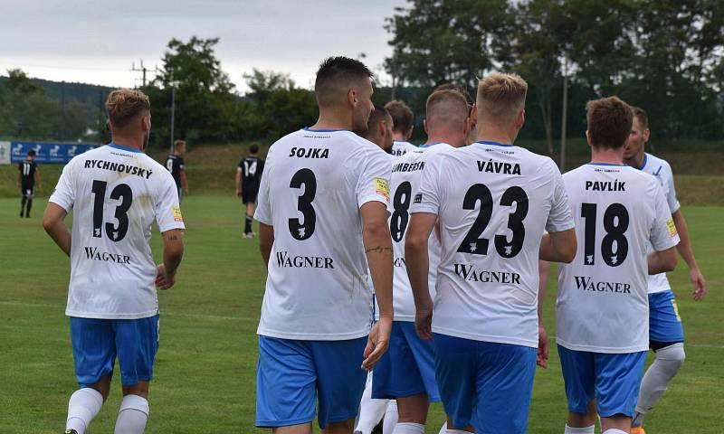 3. kolo FORTUNA ČFL A: Dynamo České Budějovice B - TJ Jiskra Domažlice (hráči v bílých dresech) 0:1 (0:1).