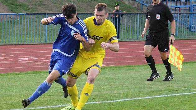 Třetiligové derby mezi FK Tachov a Jiskrou Domažlice.