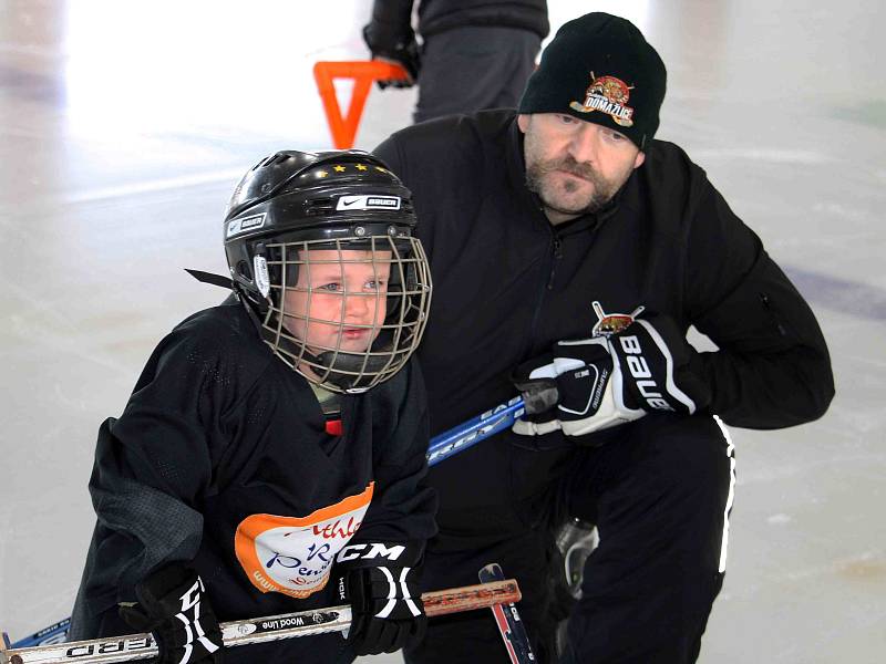 HC Domažlice pořádal za účasti extraligového hokejisty Plzně Jakuba Lva Den náborů.