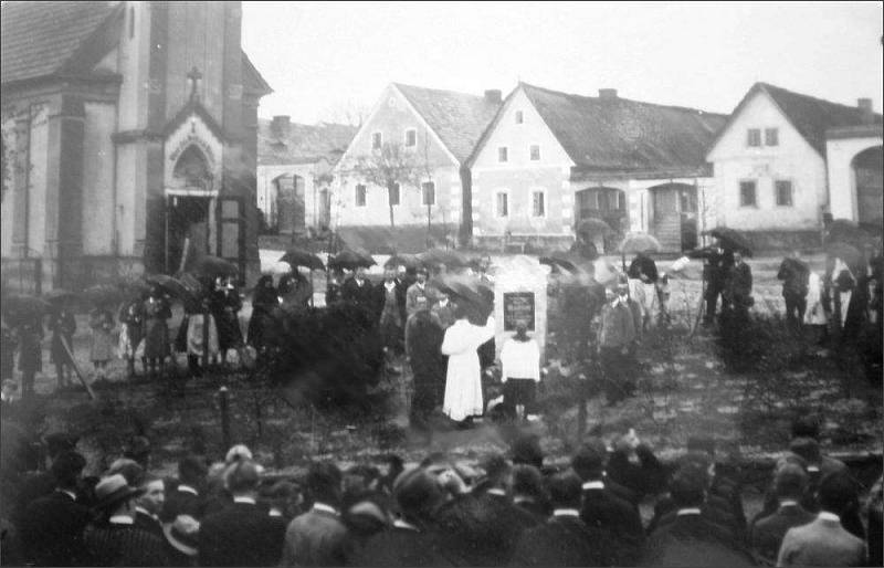 Historické fotografie Jivjan.