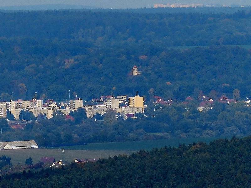 Z dílské českoněmecké vyhlídky na sklonku podzimu nádherný pohled.