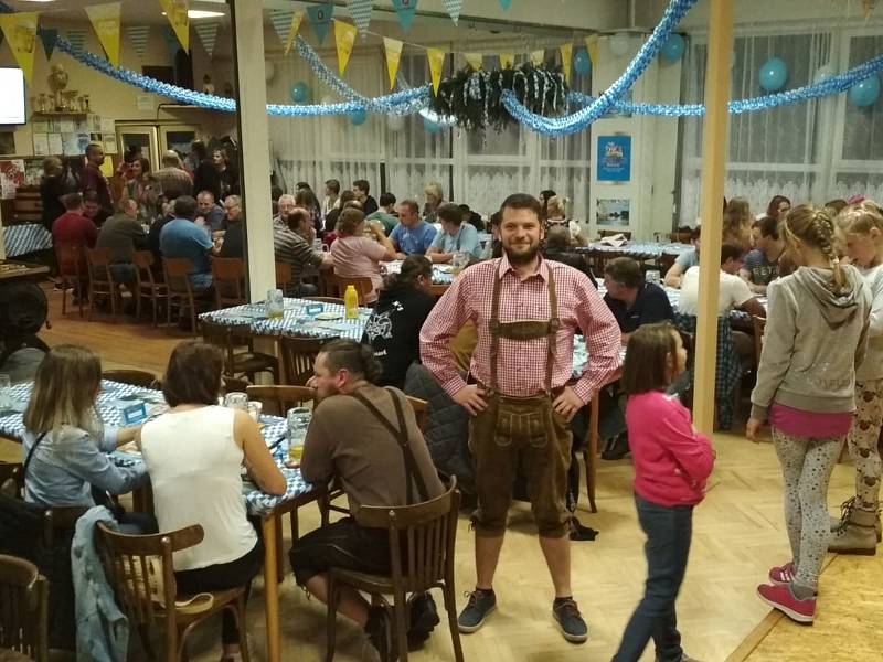 Ve Spáňově se konal Oktoberfest.