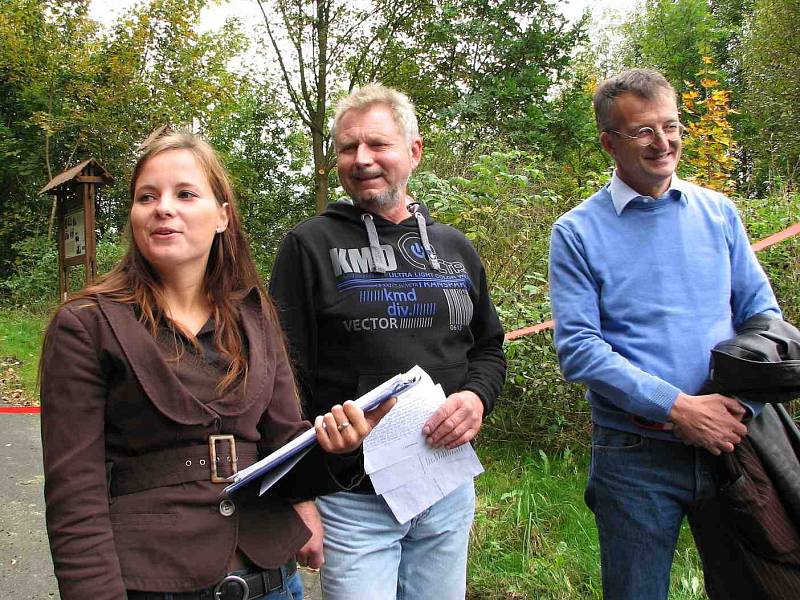 Ze slavnostního otevření Česko-německé naučné stezky Lísková/Haselbach a procházky po ní.