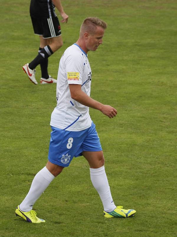 3. kolo FORTUNA ČFL A: Dynamo České Budějovice B - TJ Jiskra Domažlice (hráči v bílých dresech) 0:1 (0:1).