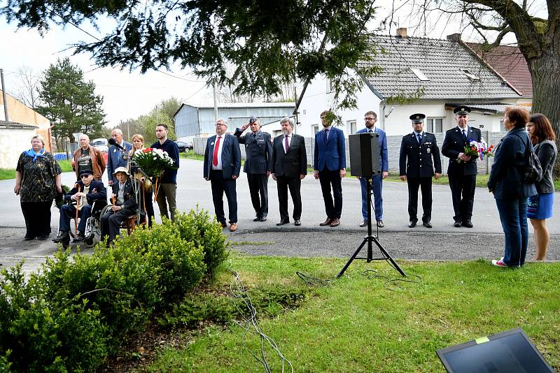 Belgická a polská delegace navštívila ve čtvrtek město Holýšov.