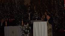 Tříkrálová sbírka v Domažlicích byla zahájena v sobotu hodinu po poledni v arciděkanském kostele Narození Panny Marie.