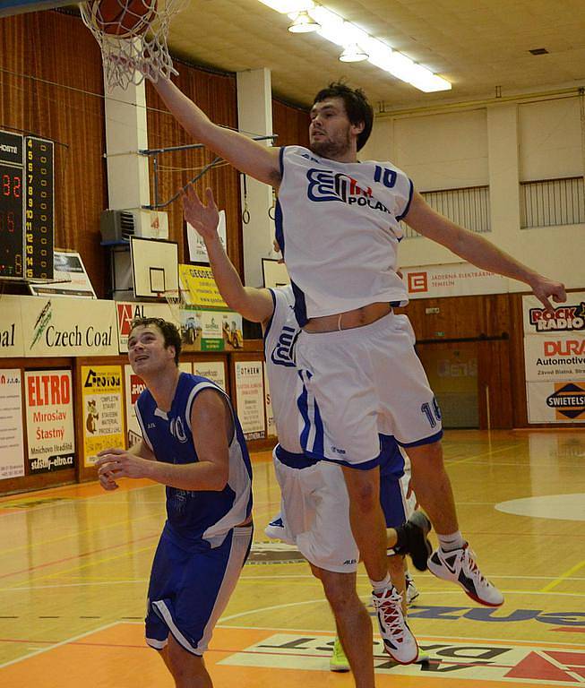 Z utkání basketbalistů Jiskry Domažlice ve Strakonicích.