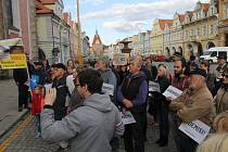 Demonstrace se uskutečnila v pondělí na náměstí Míru.