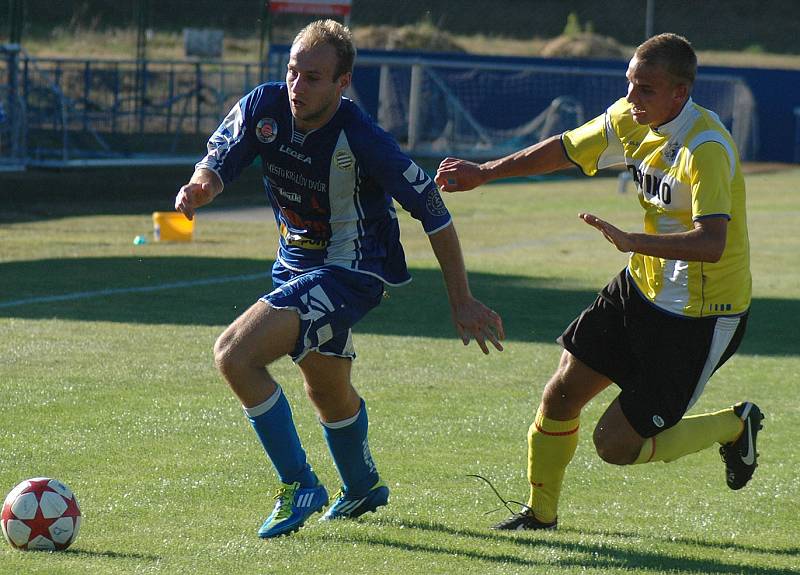 Z utkání fotbalistů FK Králův Dvůr s Jiskrou Domažlice.