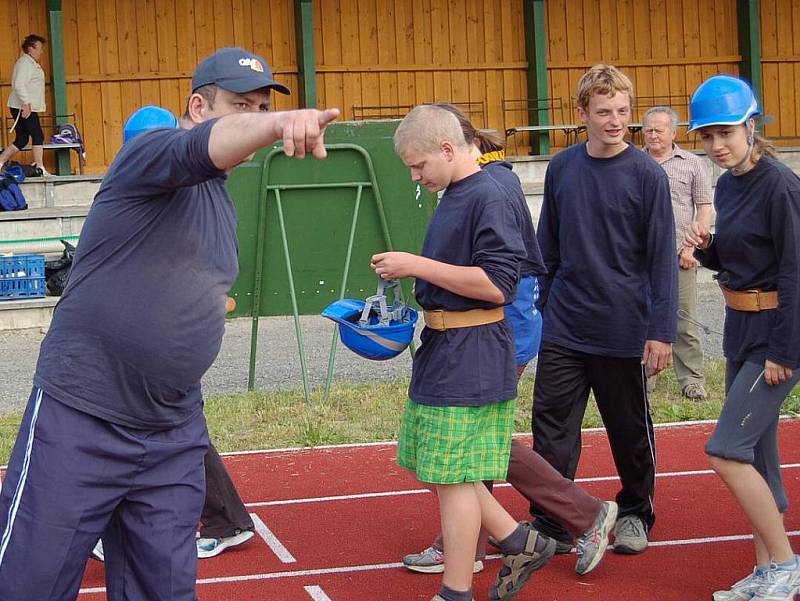 Okrsková soutěž dobrovolných hasičů v Horšovském Týně.