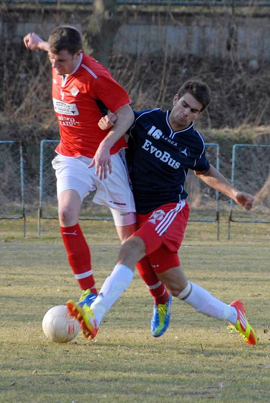 Z utkání fotbalistů FK Holýšov a SK Klatovy.