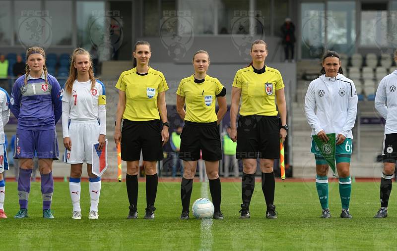 Česká fotbalová reprezentace žen U15 podlehla v Domažlicích Němkám.