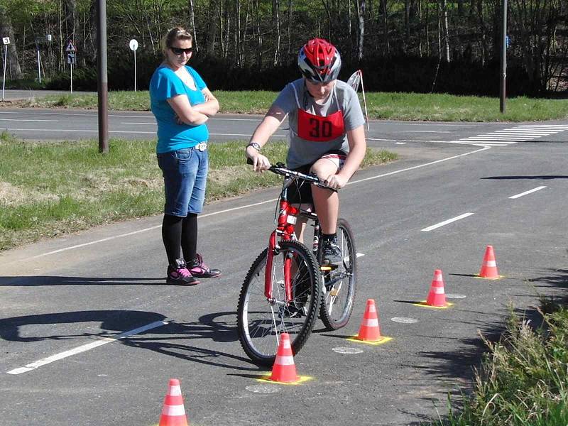 Okresní kolo dopravní soutěže mladých cyklistů.