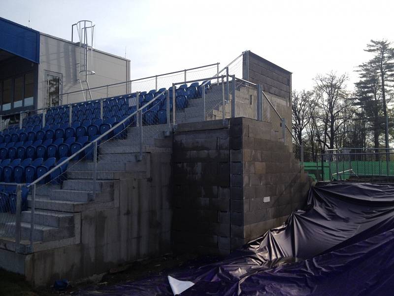 Stadion Střelnice po prvním utkání šampionátu.