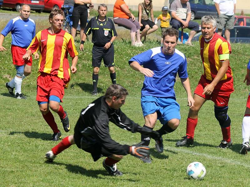 Z finále nadstavbové části Okresní futsalové ligy mezi FC Mnichov 2001 a Ajax Staňkov B. 