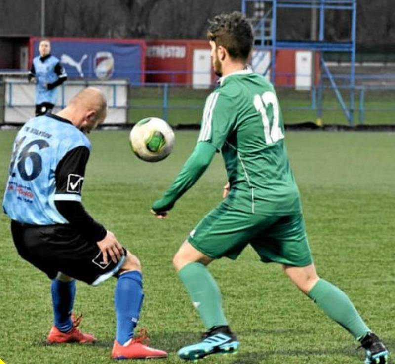 Fotbalisté Holýšova poprvé v sezoně vyhráli za tři body. Hattrickem se blýskl kapitán Černohorský.