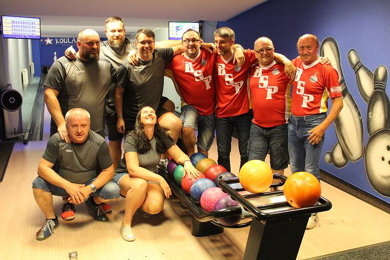 Finálový večer Domažlické bowlingové ligy 2019/20.