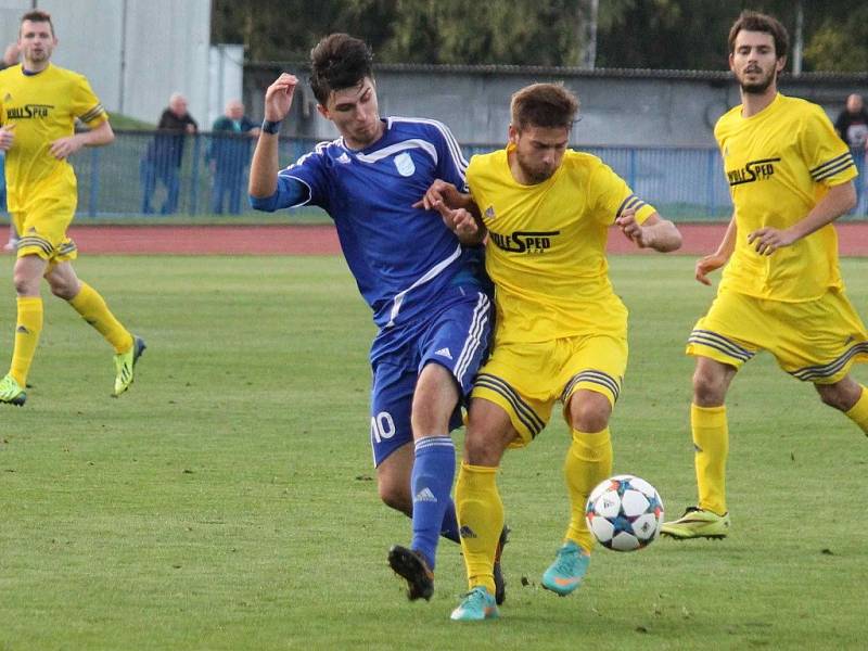 Třetiligové derby mezi FK Tachov a Jiskrou Domažlice.