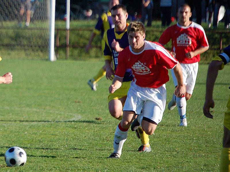 Z chodského derby Tatranu Chodov proti Spartaku Klenčí.