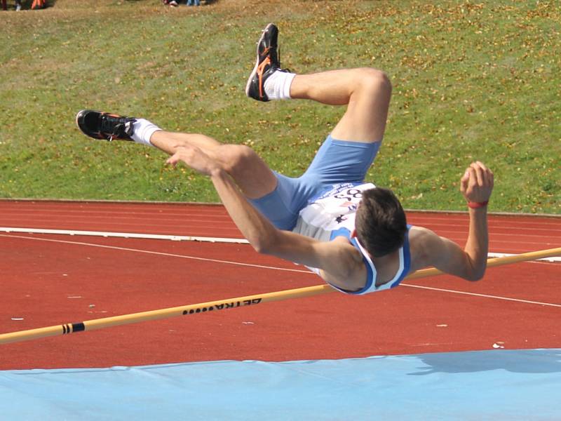 Corny středoškolský atletický pohár 2012 - oblastní kolo.
