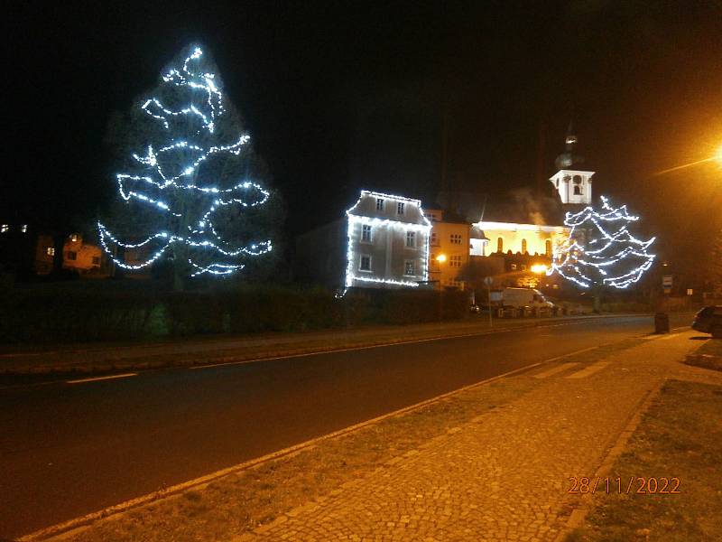 Vánoční strom v Klenčí pod Čerchovem.