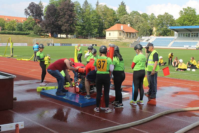 OKRESNÍ KOLO letošního ročníku  hasičské hry Plamen probíhalo celou sobotu v Domažlicích na místním stadionu Jiskry.