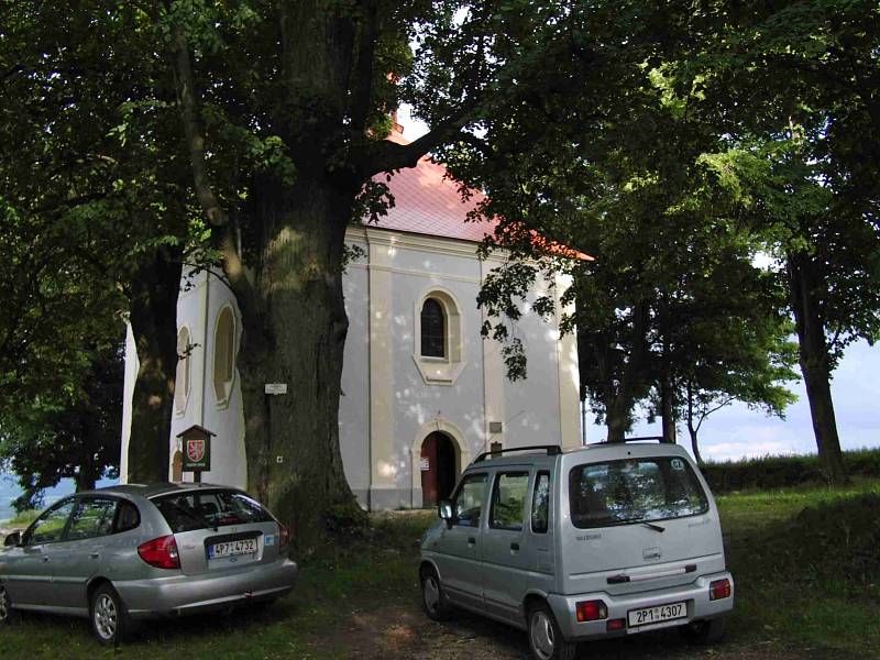 Noc kostelů: Kostel sv. Vavřince na Veselé hoře nad Domažlicemi. 