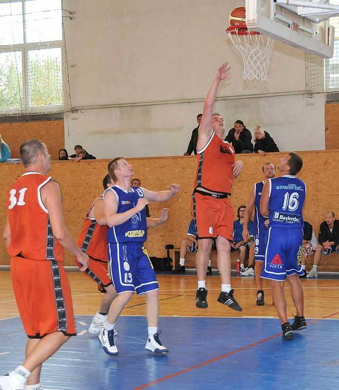 Basketbalisté Jiskry Domažlice B podlehli Holýšovu.