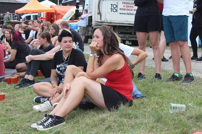 Chodrockfest 2019, druhý den. Nejvíce zazářila kapela Trautenberk.