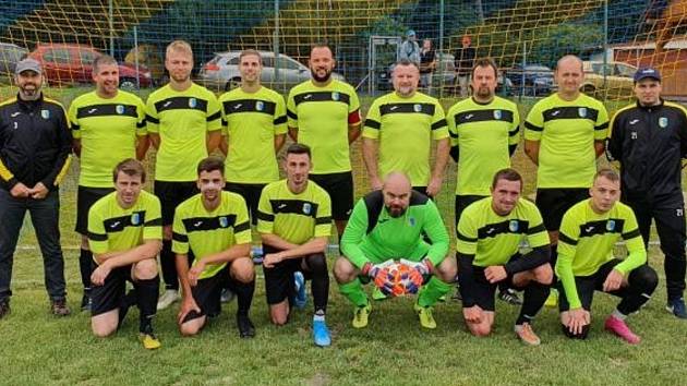 Fotbalový tým Sokola Poděvousy před víkendovým utkáním okresní III. třídy proti Sokolu Újezd zdecimovala zranění osmi hráčů z předchozích zápasů.