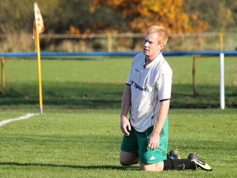 Z derby ve Staňkově mezi domácím FK a hosty ze Slavoje Stod.