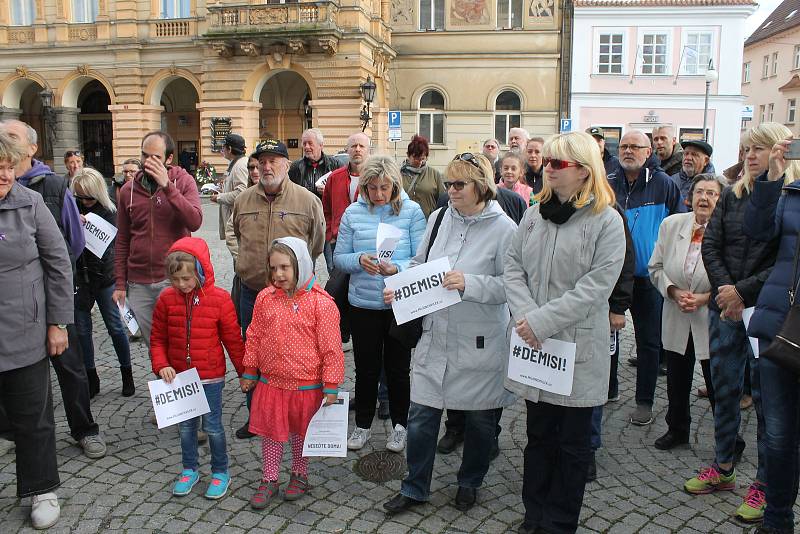 Demonstrace se uskutečnila v pondělí na náměstí Míru.