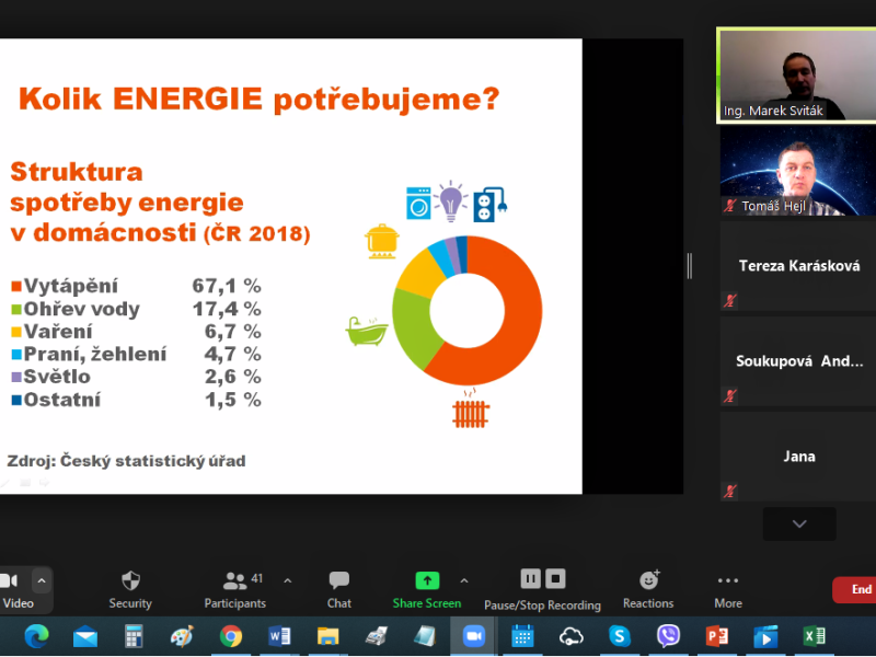 Virtuální diskuze se studenty o oblasti energetiky.