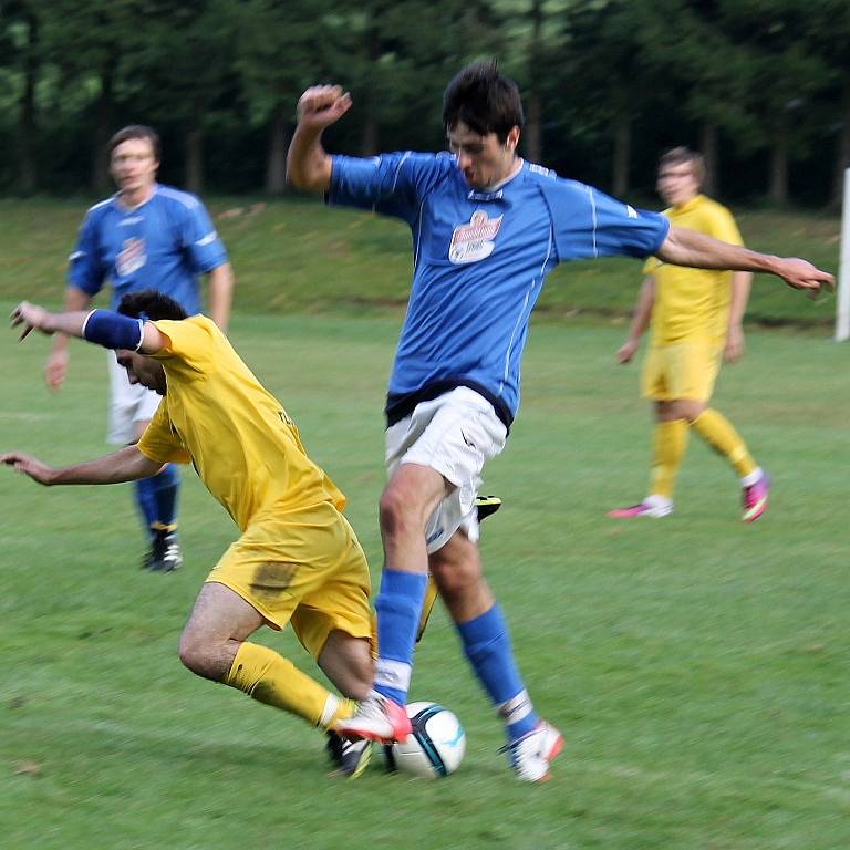 Další fotbalové chodské derby. Tlumačov vs. Milavče.