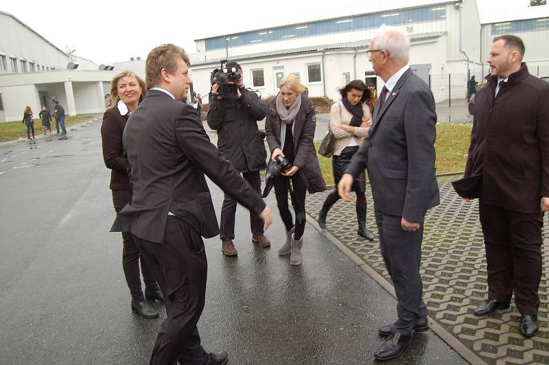 Jiří Drahoš navštívil pobočku firmy Gerresheimer.