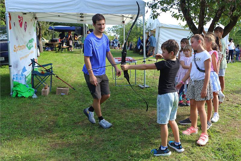 Litická hradní slavnost – sousedské setkání na místě bývalého hradu.