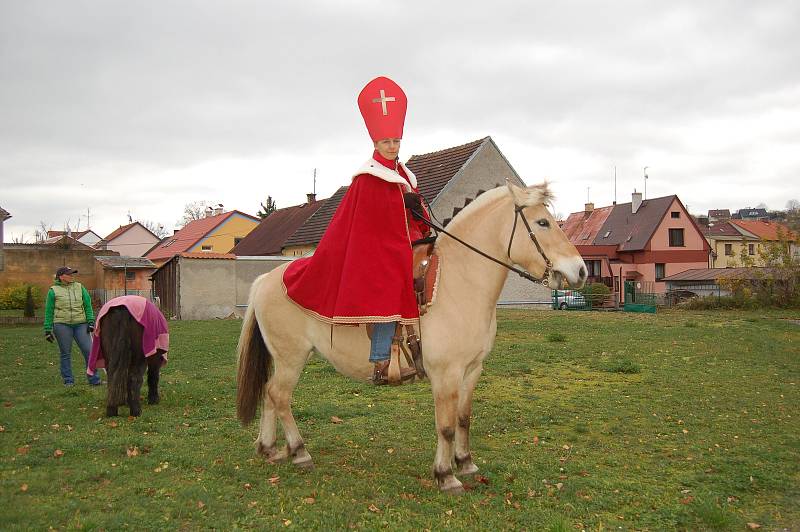 Svatý Martin přijel za dětmi do domažlických školek