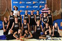 Školní basketbalový tým ze Základní školy Komenského 17 v Domažlicích.