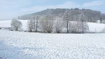 Na Pelechy a Pasečnici v úterý 25. března udeřila zima.