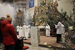 Mše se konala 31. prosince v kostele Narození Panny Marie v Domažlicích.