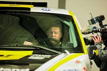 Karel Trněný za volantem vozu Ford F-150 EVO, s nímž se vydá na start dakarské rallye.