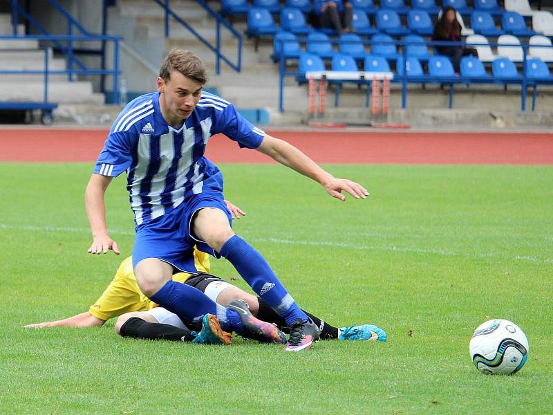 Dorostenecké derby v krajském přeboru. Jiskra Domažlice vs. FC Dynamo H. Týn.