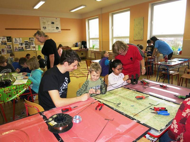 Den vědy a techniky v ZŠ Staňkov.