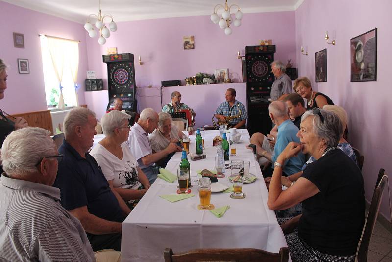 Setkání rodáků a přátel Klenčí v Klenčí v hotelu Haltrava.