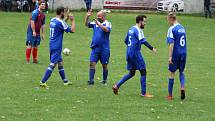 Sokol Milavče (v modrém) - SK Poběžovice (v červenomodrém) 3:0 (0:0).