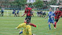 Staňkovští fotbalisté zdolali hokejisty Plzně 4:2.