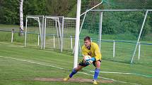 Staňkovští fotbalisté zdolali hokejisty Plzně 4:2.