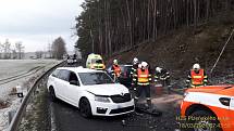 Čtvrteční nehoda tří osobních aut mezi Jeníkovicemi a Horšovským Týnem.